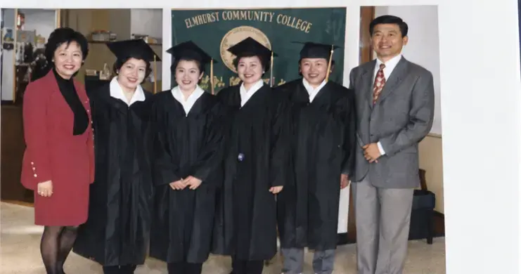 Graduates with College representatives